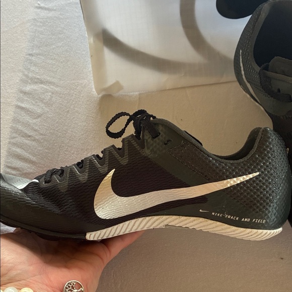 Nike Men\'s Black and White Track‎ Shoes main image 15